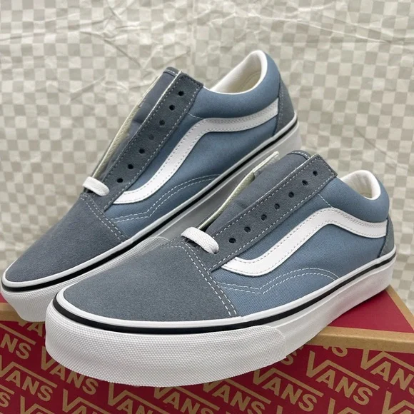 Vans Men’s Old Skool Color Theory Stormy Weather
VN000D9YRV2 Sneakers - Picture 12 of 16